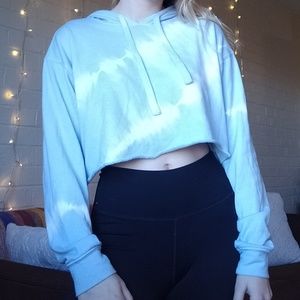 Tie dye cropped hoodie